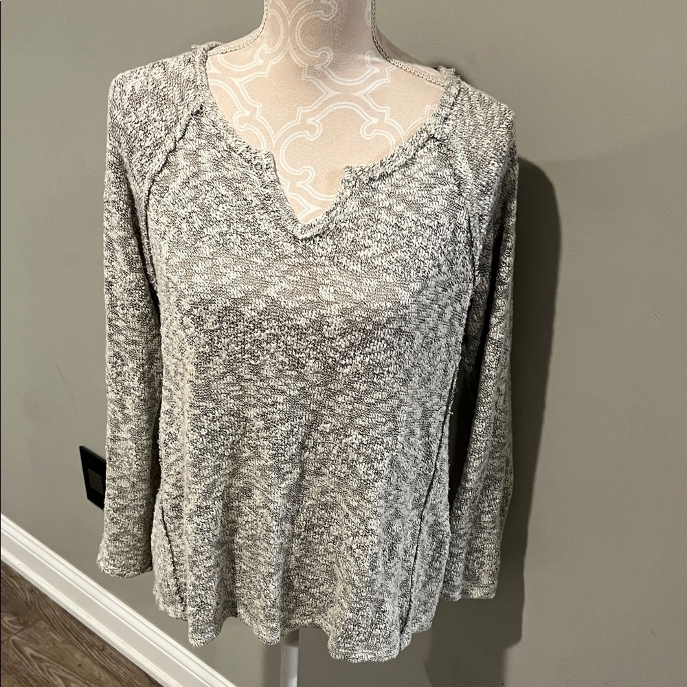 Ginger G Gray Long Sleeve Knit Top